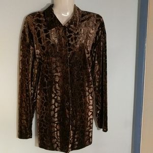 Women's boa print crushedvelvet button down blouse